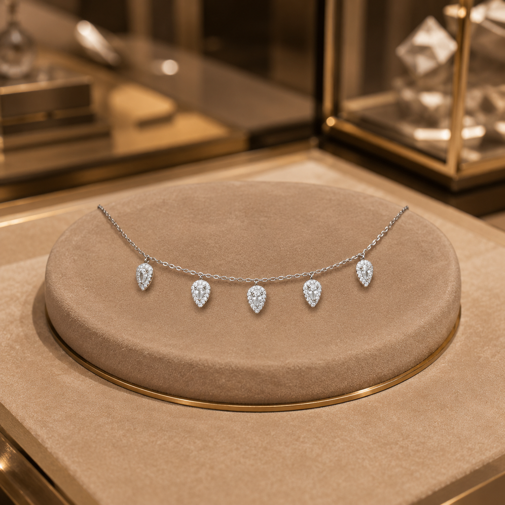 Elaris Necklace