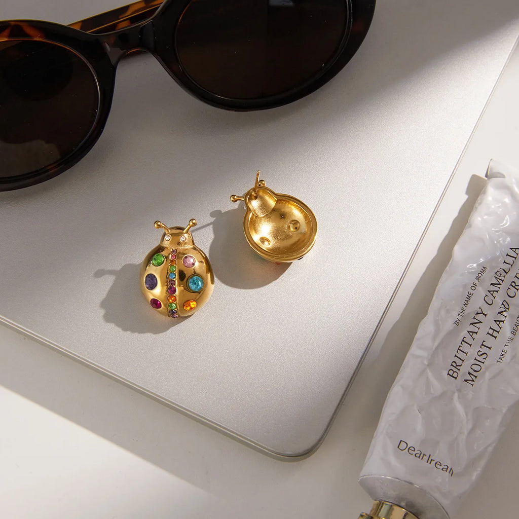 Vivora Necklace